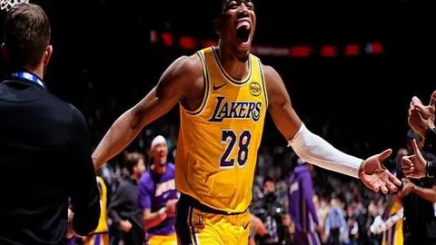 开拓者凭借夏普和西蒙斯出色发挥，大胜奇才36+8分，领先24分夺冠