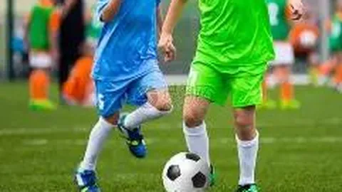 乌拉圭末轮0-2力克智利，苏亚雷斯和巴尔韦德立功，智利附加赛前景堪忧